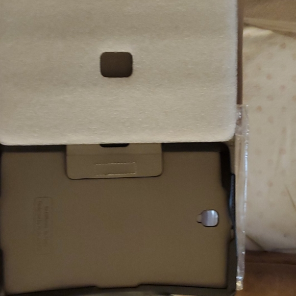 Tablet case - Picture 3 of 3